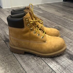 Timberland Wheat Nubuck Boots (Kids)